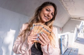 Трахнул шикарную подругу мамки
